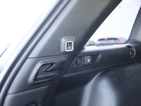 Used 2025 Jeep Grand Cherokee Altitude image 20