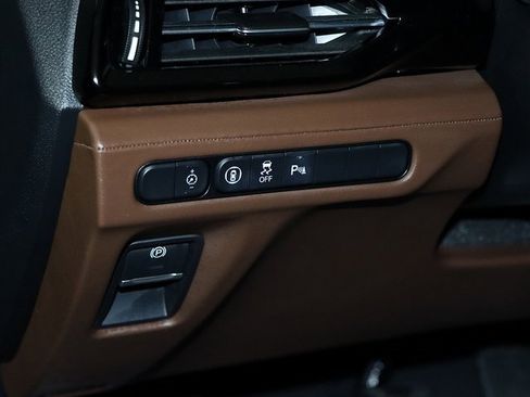 Certified 2025 Acura MDX w/ Technology Package image 27