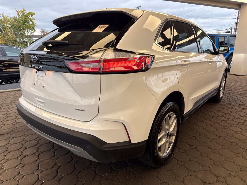 Used 2024 Ford Edge SEL w/ Convenience Package AWD/4WD image 6