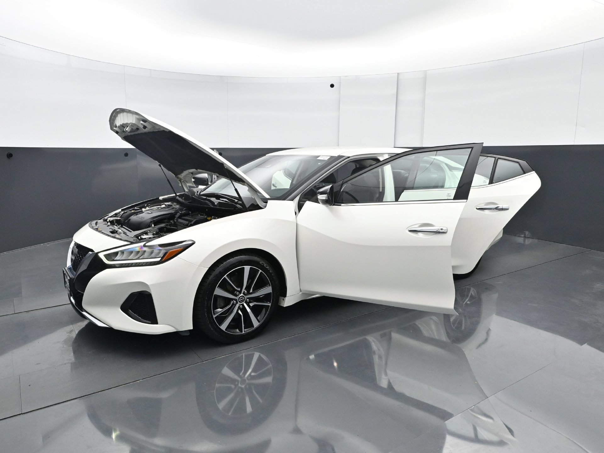 Used 2023 Nissan Maxima SV w/ Floor Mat Group FWD image 27