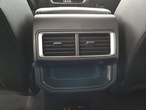 Used 2025 Volkswagen Atlas Cross Sport SE image 26