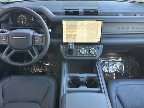 New 2026 Land Rover Defender 110 X-Dynamic SE AWD/4WD image 12