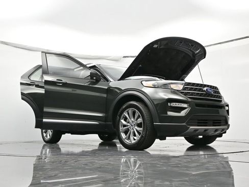 Used 2022 Ford Explorer XLT w/ Equipment Group 202A image 56