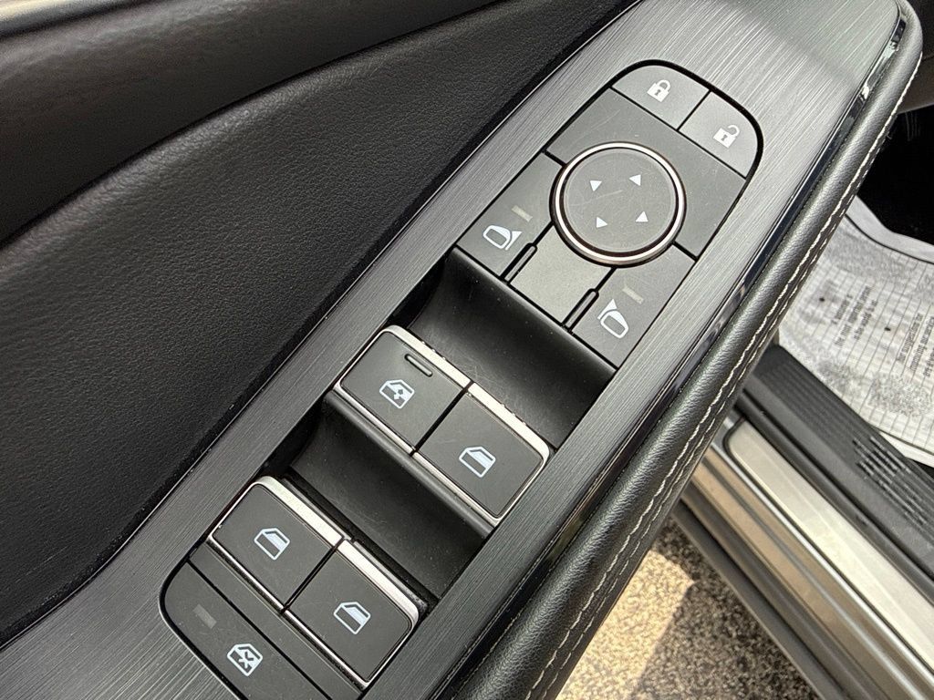 Used 2021 Nissan Rogue Platinum AWD/4WD image 22