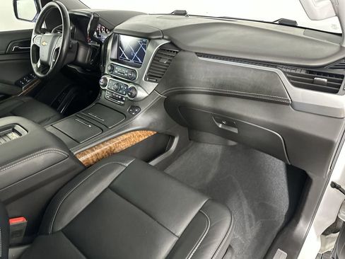 Used 2019 Chevrolet Tahoe Premier AWD/4WD image 31