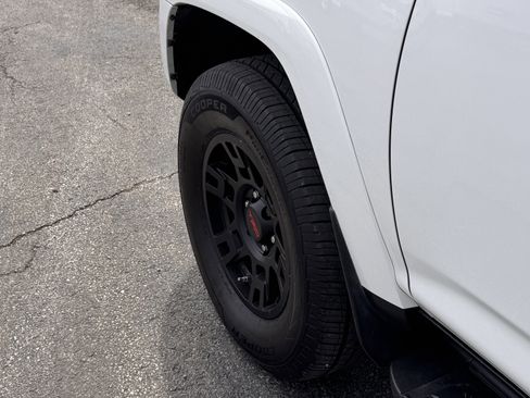 Used 2019 Toyota 4Runner TRD Pro AWD/4WD image 5