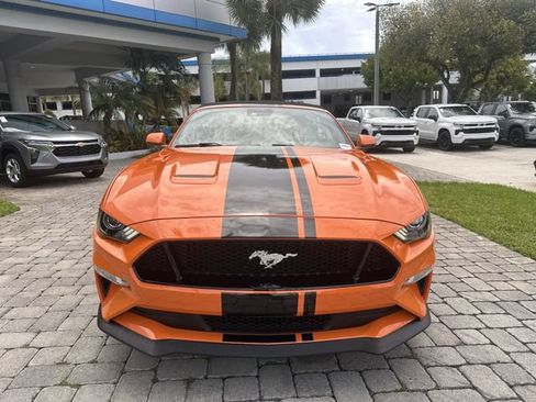 Used 2021 Ford Mustang GT Premium w/ GT Performance Package RWD image 19