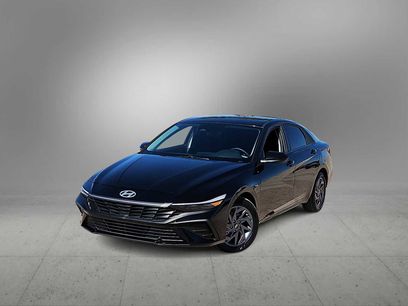 Used 2024 Hyundai Elantra Blue