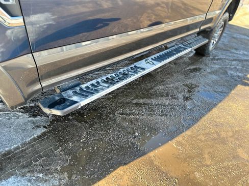 Used 2017 Ford F250 Lariat w/ Lariat Value Package image 7