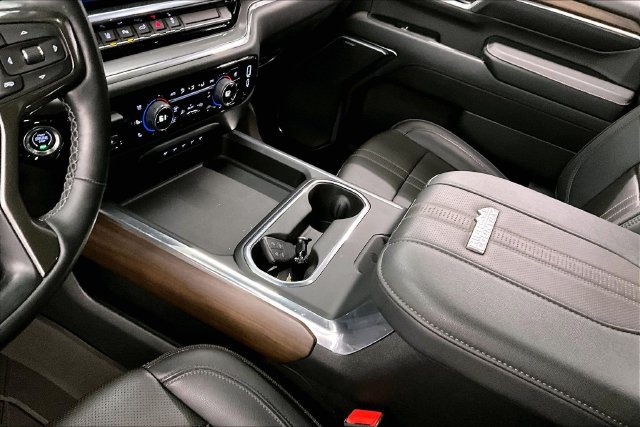 Used 2024 Chevrolet Silverado 3500 High Country w/ High Country Premium Package AWD/4WD image 18
