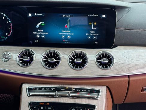 Used 2021 Mercedes-Benz E 450 Cabriolet image 17