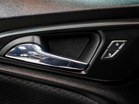 Used 2023 Chevrolet Malibu LT FWD image 43