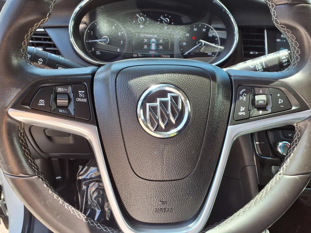 Certified 2021 Buick Encore Preferred FWD image 10