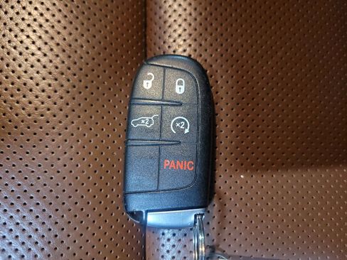 Used 2016 Jeep Grand Cherokee Summit AWD/4WD image 32
