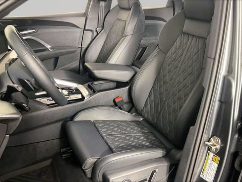 Used 2026 Audi SQ5 Premium Plus AWD/4WD image 18