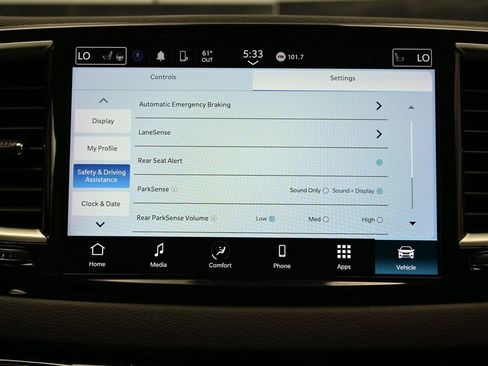 Used 2024 Chrysler Pacifica Touring-L FWD image 38