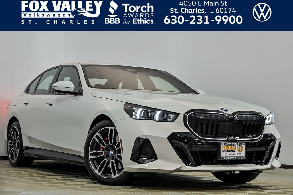 Used 2025 BMW 530i xDrive w/ M Sport Package AWD/4WD image 1