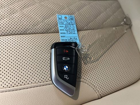 Used 2022 BMW 530i xDrive w/ Premium Package AWD/4WD image 82