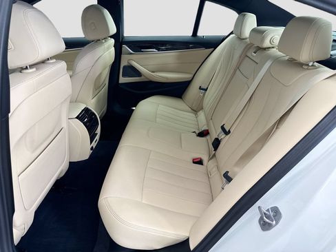 Used 2023 BMW 530i w/ M Sport Package RWD image 20