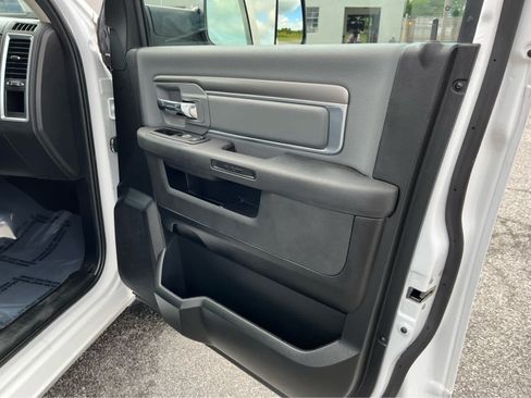 Used 2023 RAM 1500 Classic SLT w/ Trailer & Traction Group AWD/4WD image 33