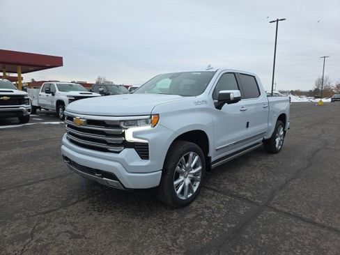 New 2026 Chevrolet Silverado 1500 High Country AWD/4WD image 3