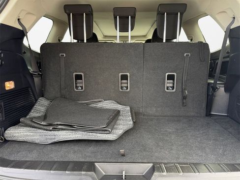 Used 2023 Subaru Ascent Touring image 18