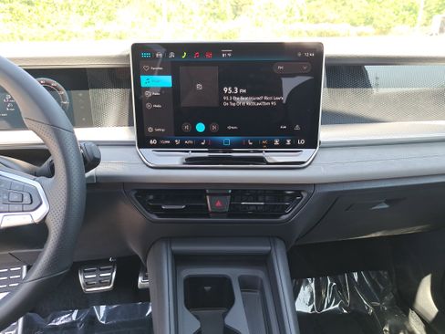 New 2026 Volkswagen Tiguan SE R-Line AWD/4WD image 20