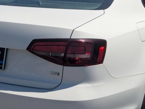 Used 2018 Volkswagen Jetta S w/ Cold Weather Package FWD image 12