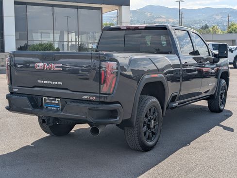 Certified 2025 GMC Sierra 3500 AT4 w/ AT4 Premium Plus Package AWD/4WD image 6