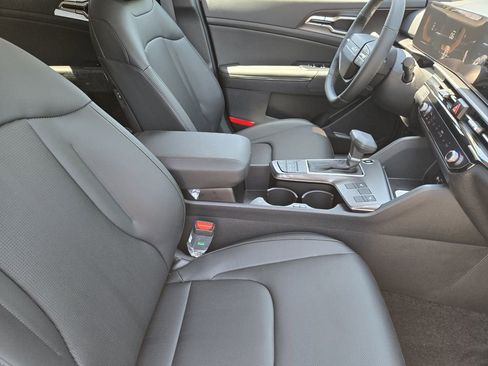 New 2026 Kia Sportage EX FWD image 11