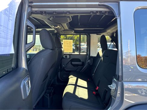 Certified 2021 Jeep Wrangler Unlimited Sport w/ Sun And Sound Package image 10