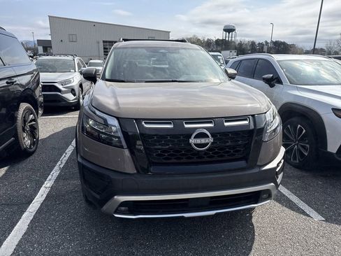 Used 2024 Nissan Pathfinder Rock Creek image 4