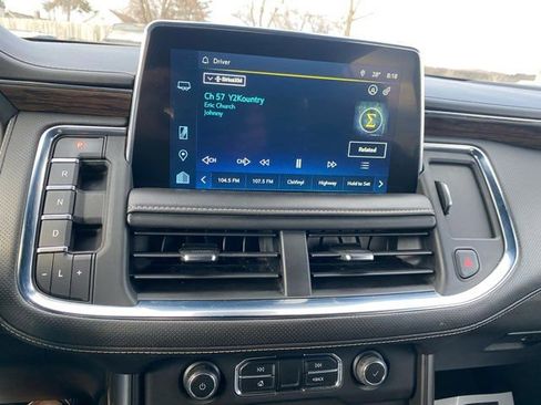 Used 2023 Chevrolet Suburban Premier image 13