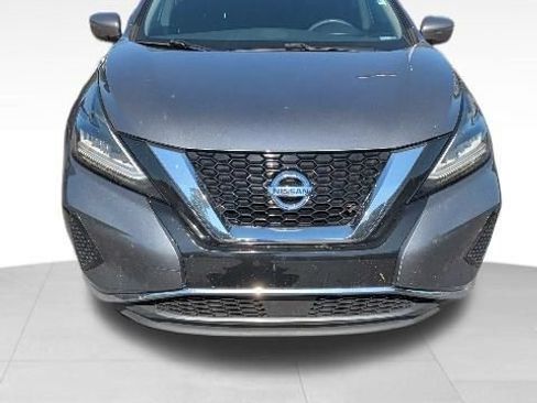 Used 2019 Nissan Murano S FWD image 2
