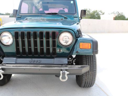 Used 1998 Jeep Wrangler SE AWD/4WD image 43