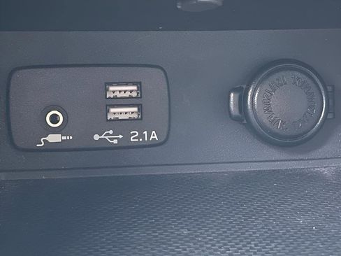 Used 2023 Subaru Impreza Premium image 34