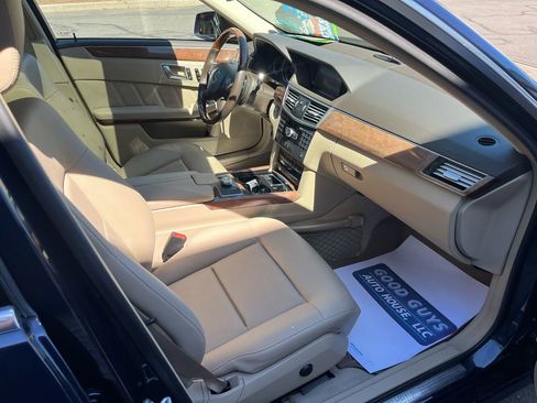 Used 2013 Mercedes-Benz E 350 4MATIC Sedan image 20