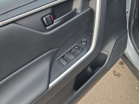 Used 2023 Toyota RAV4 LE image 12