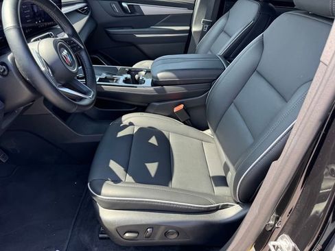 Certified 2025 Buick Enclave Preferred FWD image 15