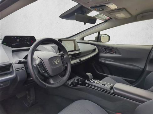 Used 2024 Toyota Prius LE image 11
