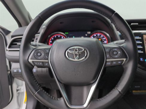 Used 2020 Toyota Camry XSE image 21