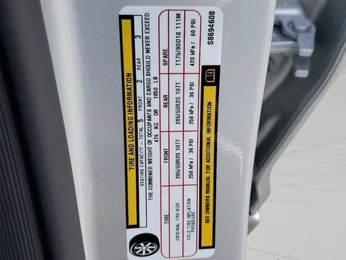 New 2025 Jeep Grand Cherokee Overland w/ Luxury Tech Group IV image 28