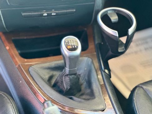 Used 2012 BMW 128i Convertible image 20