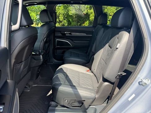 Used 2025 Kia Telluride EX X-Line AWD/4WD image 18