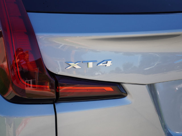 Used 2025 Cadillac XT4 Premium Luxury FWD image 18