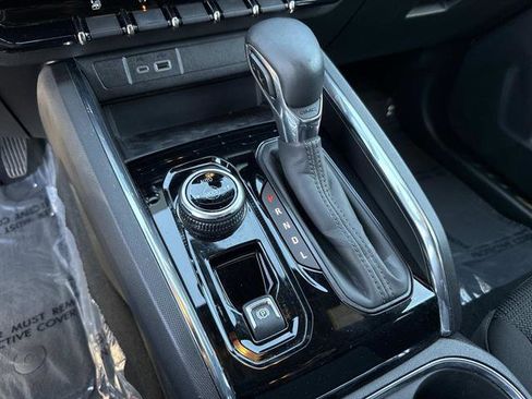 Used 2024 GMC Canyon Elevation w/ Convenience Package AWD/4WD image 24