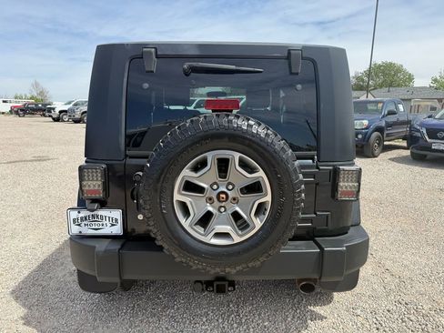 Used 2007 Jeep Wrangler Sahara w/ Dual Top Group image 9