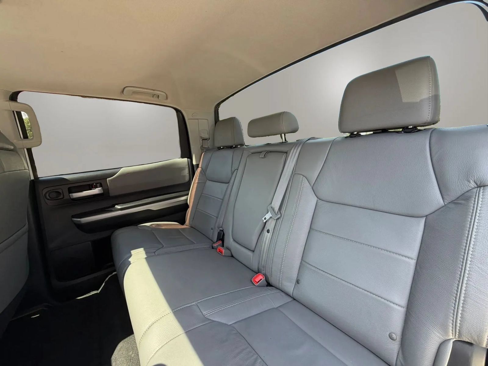 Used 2015 Toyota Tundra Limited RWD image 28