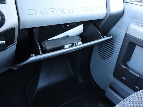 Used 2015 Ford F250 XLT w/ FX4 Off-Road Package image 36