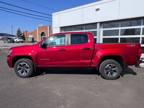Used 2021 Chevrolet Colorado Z71 image 2